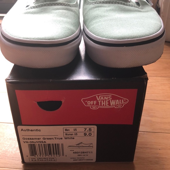 Vans - Picture 5 of 5